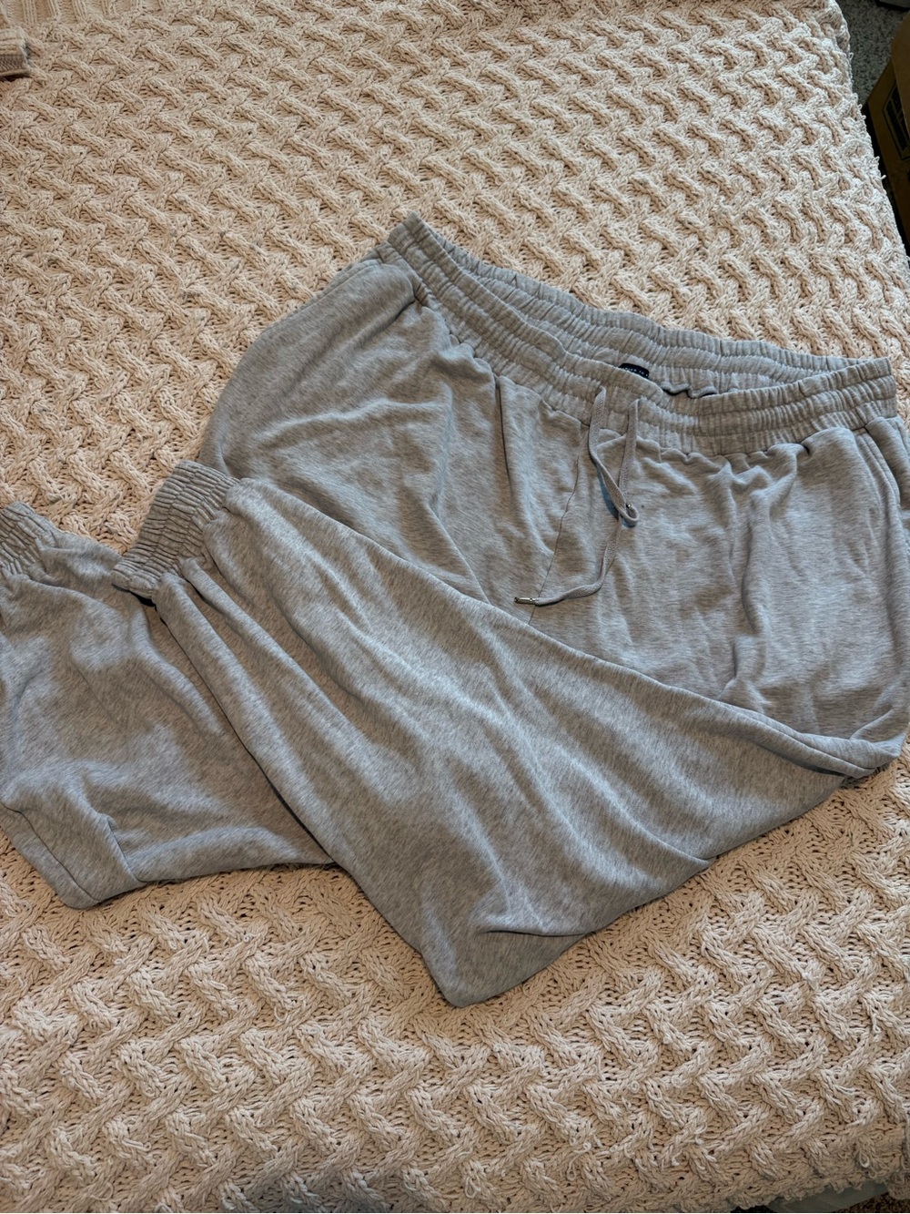 Fashion to Figure Light Gray Drawstring Waist Joggers Size 4X